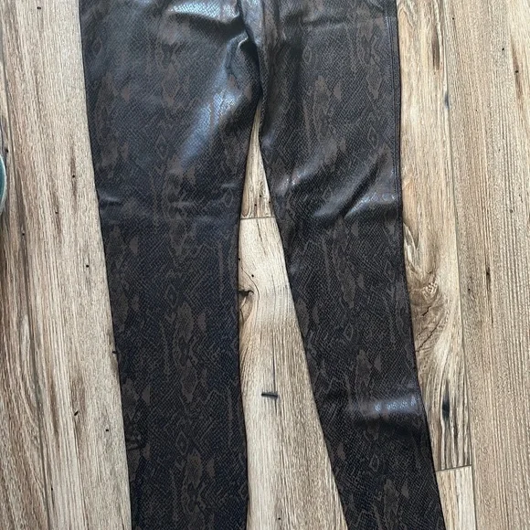 NWT adorable leggings - Picture 4 of 4